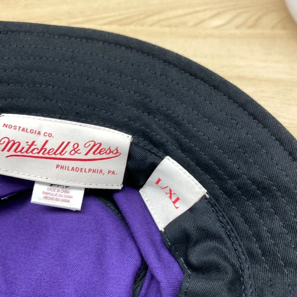 Mitchell & Ness good used